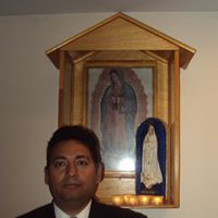 Dennis Suazo Photo 9