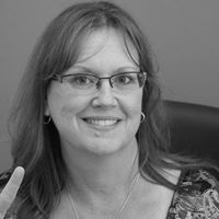 Paula Locke Photo 10