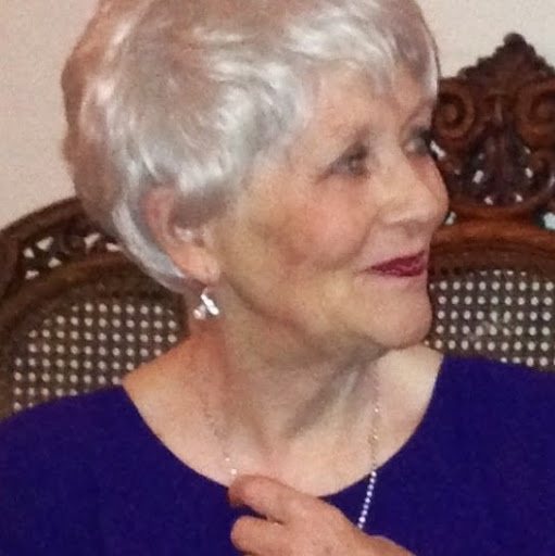 Diane Strong Photo 24