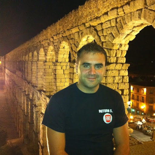 Alberto Ballesteros Photo 29
