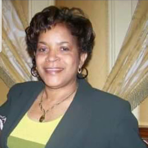 Eleanor Williams Photo 16