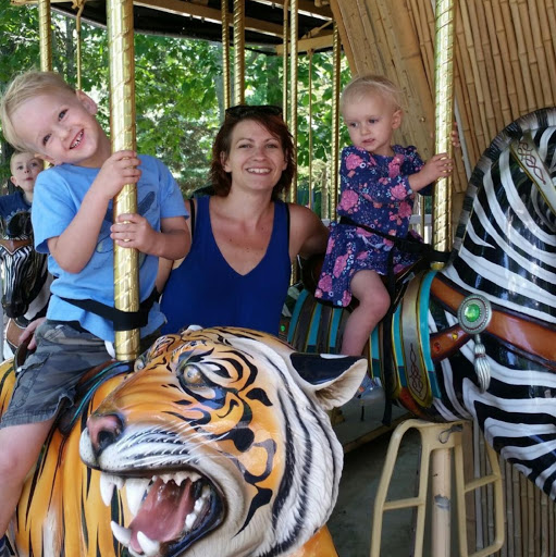 Elizabeth Payne Photo 14 Elizabeth Payne Photo 14