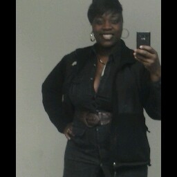 Tonya Hollins Photo 5