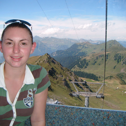 Hazel Taylor Photo 21