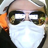 Taylor Simons Photo 32