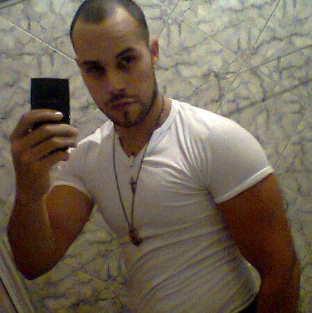 Charles Teixeira Photo 23
