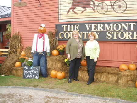 Linda Hawkins Photo 40