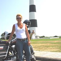Deborah Lane Photo 22