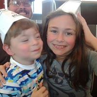 Laura Leger Photo 10