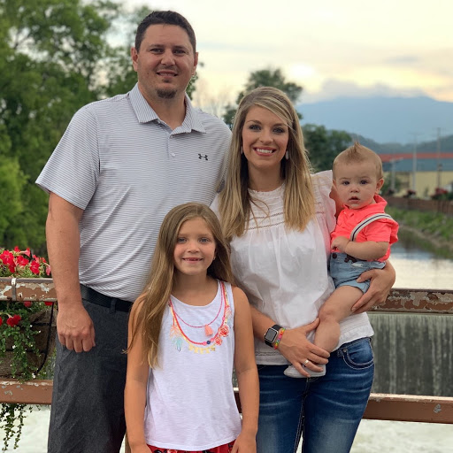 Sarah Hardin Photo 13