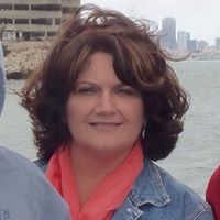 Molly Thayer Photo 12