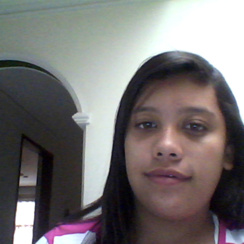 Laura Roman Photo 7