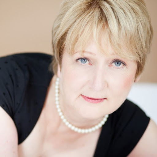 Susan Houghton Photo 34