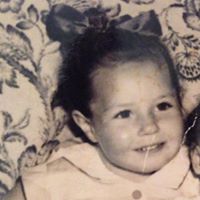 Julie Mason Photo 19