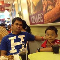 Manuel Santiago Photo 37