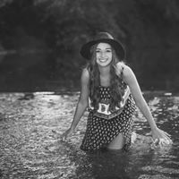 Rachel Griffith Photo 10