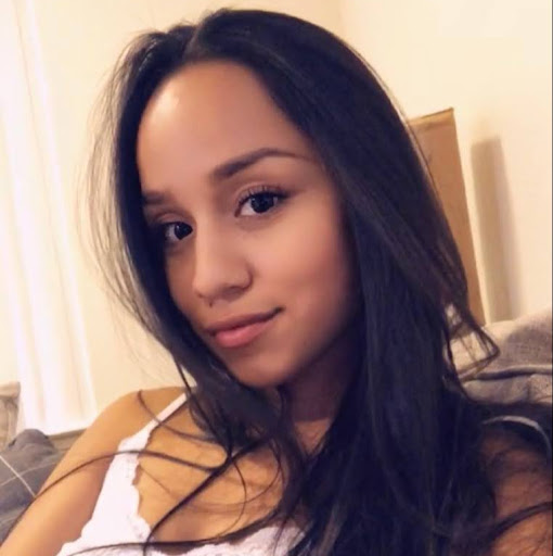 Daniella Ramirez Photo 5