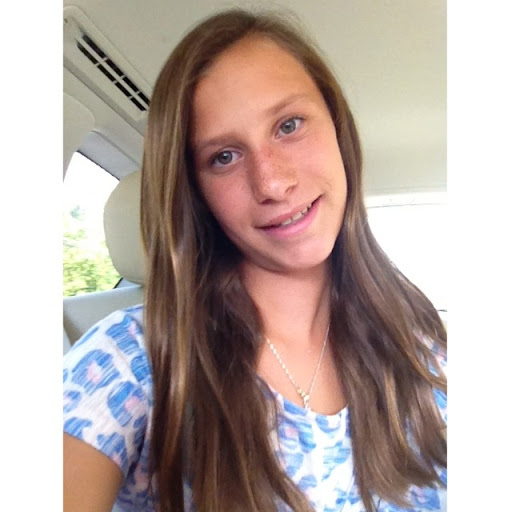 Hannah Bloom Photo 21