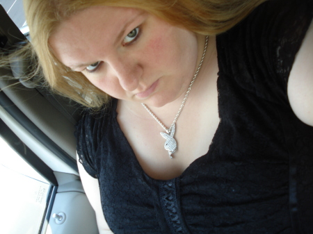 Kristen Roach Photo 3