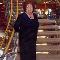 Alice Nichols Photo 34