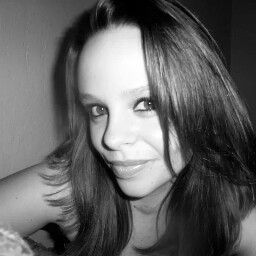 Melissa Pearce Photo 9