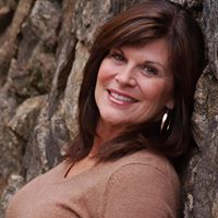 Terri Lawrence Photo 10