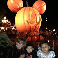 Diana Flores Photo 26