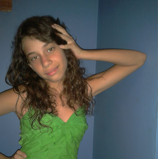 Angela Petit Photo 3