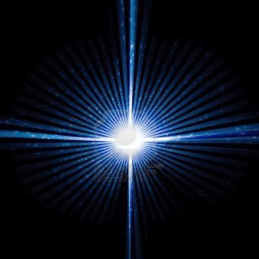 Lucas Anderson Photo 17