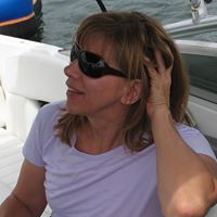 Leeann Martin Photo 30