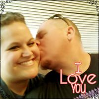 Candice Wolfe Photo 11