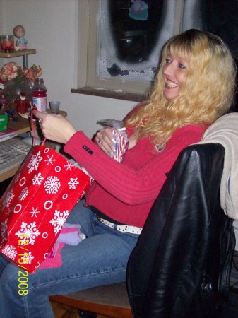 Connie Sharp Photo 23