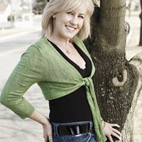 Victoria Wolfe Photo 24