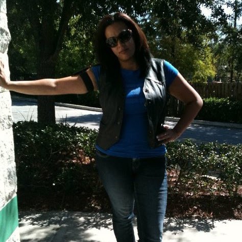 Anita Valentin Photo 14