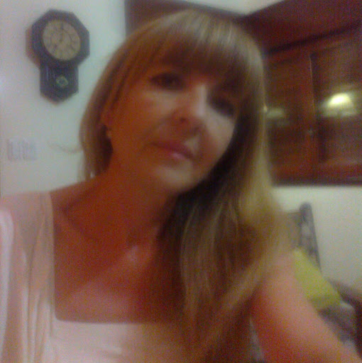 Renee Castro Photo 6