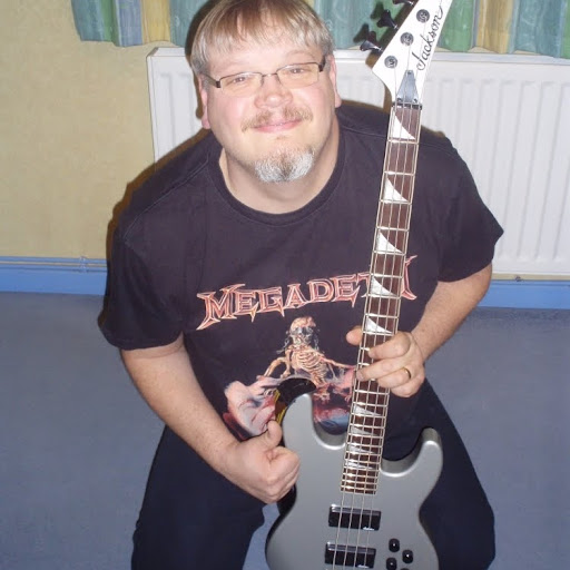 Gary Groves Photo 42