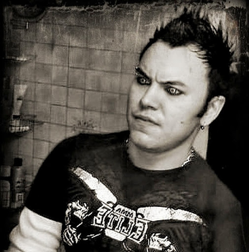 Benjamin Cross Photo 30