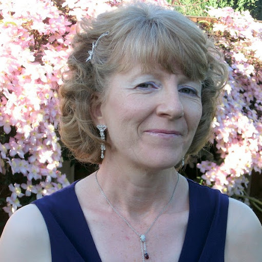 Jennifer Aston Photo 7
