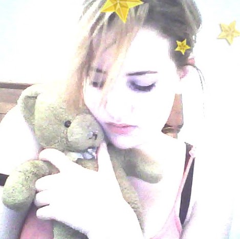 Rosie Thompson Photo 8