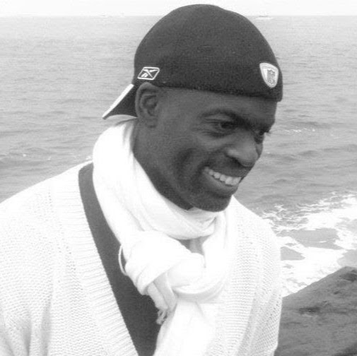 Stephen Scott Photo 27