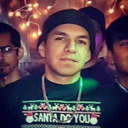 Erik Villanueva Photo 7