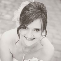 Julia Springer Photo 35