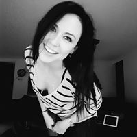 Nicole Mallard Photo 16