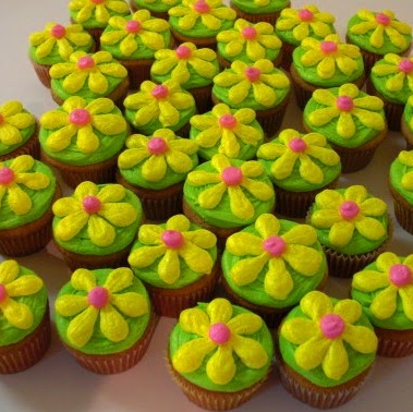 Bethany Lewis Photo 16