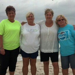 Donna Hooper Photo 37