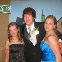 Kelli Swain Photo 18