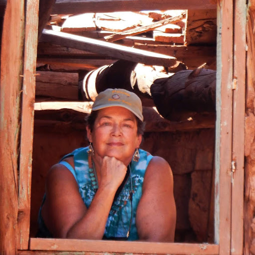 Meredith Hughes Photo 35