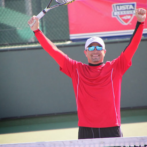 Eddie Lozada Photo 15