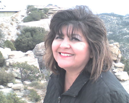 Cynthia Summers Photo 16