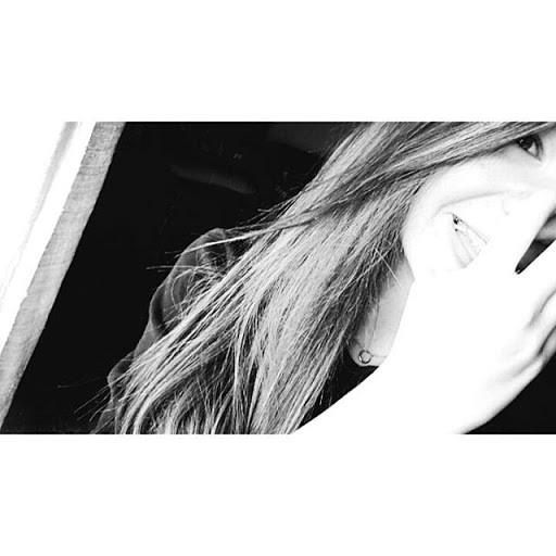 Julia Weber Photo 19